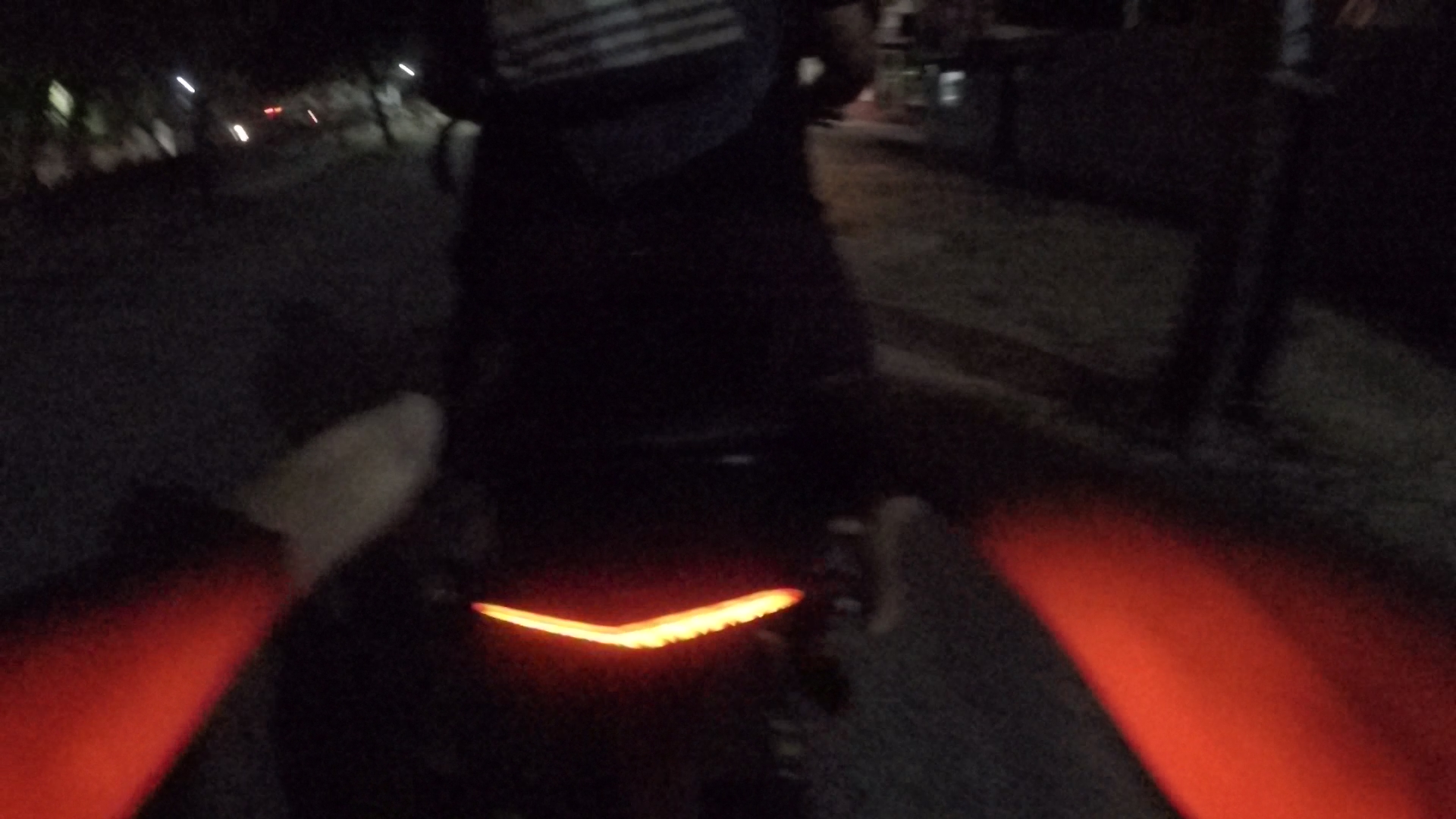 http://videos.introcdc.com/Canal/MotoVlog/Serjona/Pedro Dirigindo Serjona/GOPR5688.00_01_10_52.Quadro001.png